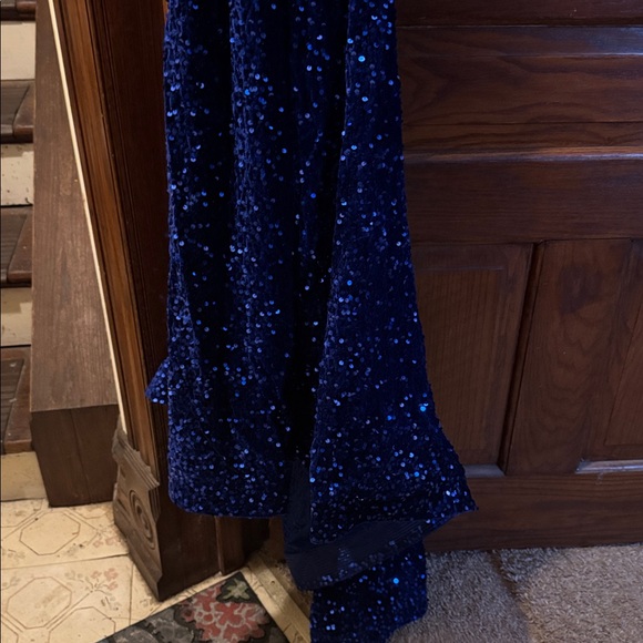 Fashion Nova Strapless Sequin Evening Gown in Royal Blue - Picture 4 of 4